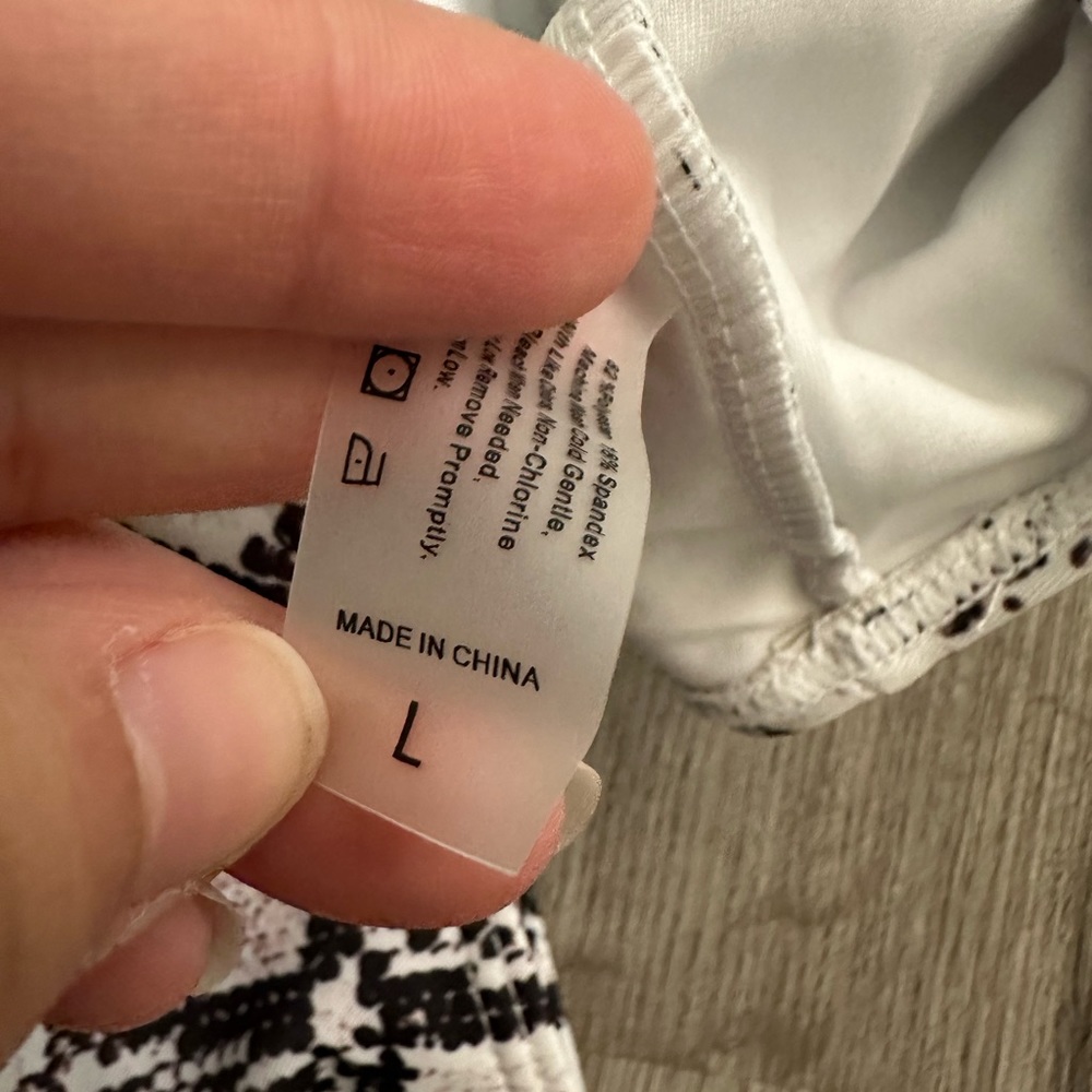 NWT| High Waisted 2 Pieces Snake Print Bikini Suit - Picture 10 of 10